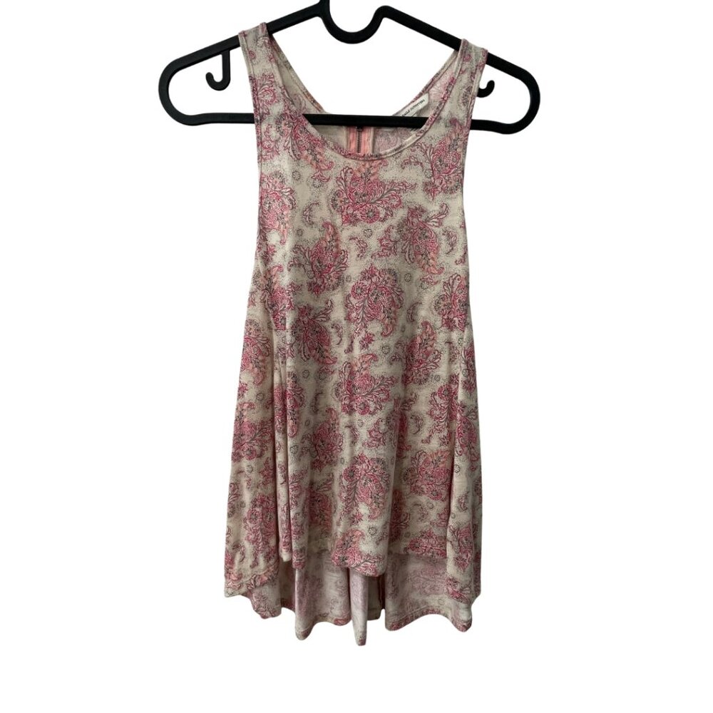 Pink and Off-White Paisley American Eagle Tank S